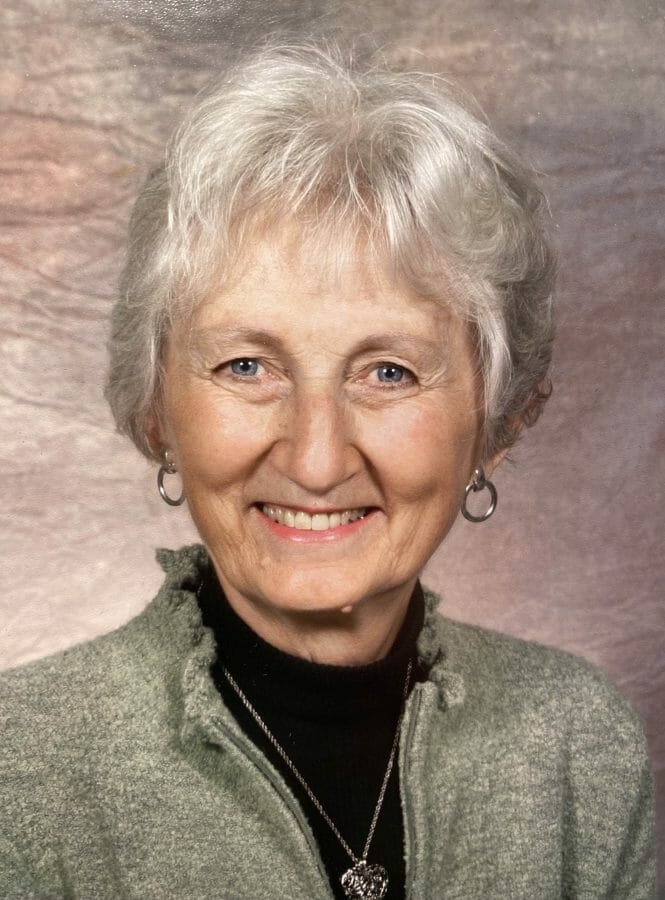 Hollatz, JoAnn
